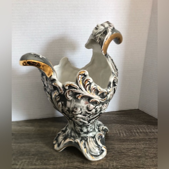 Vtg ELPA Alcobaca Cherub Vase - Picture 6 of 14